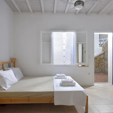 Chrysta Holiday home *